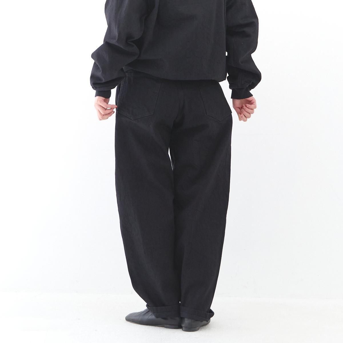 COMOLI /ブラックデニム テーパードパンツ dieci｜online shop