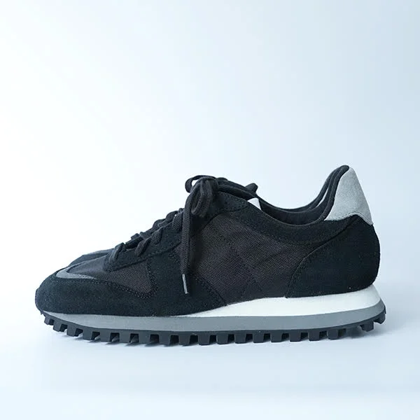 NOVESTA / MARATHON TRAIL (BLACK)