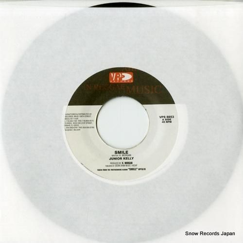 ジュニア・ケリー smile