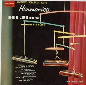 ˡȥ plays harmonica hi jinx M3018