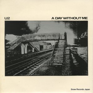 U2 a day without me CBS8905X