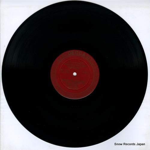 カーメン・キャバレロ - ラテ