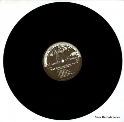 バズ・バズビー・アンド・レオン