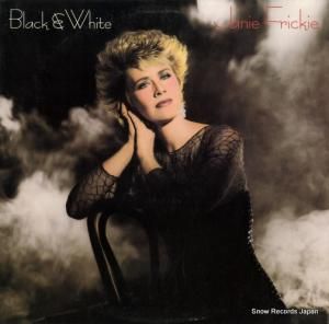 ジェイニー・フリッキー - black & white - FC40383
