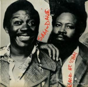 ȥǥ back at 'cha UA-LA524-G