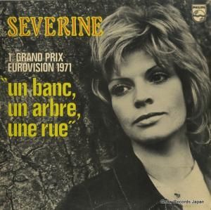 ꡼ un banc, un arbre, une rue 6397028