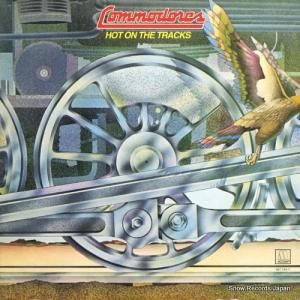 ɥ hot on the tracks 067744-1