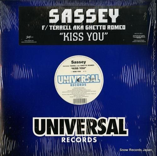 SASSEY - kiss y