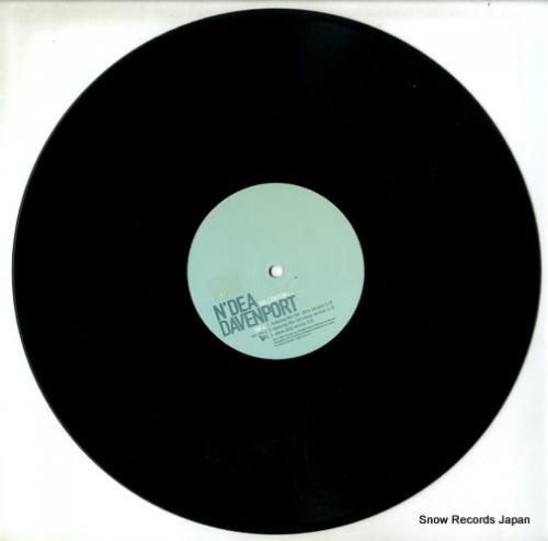 エンディア・ダベンポート -