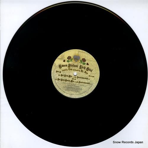 グウェン・ステファニー - r