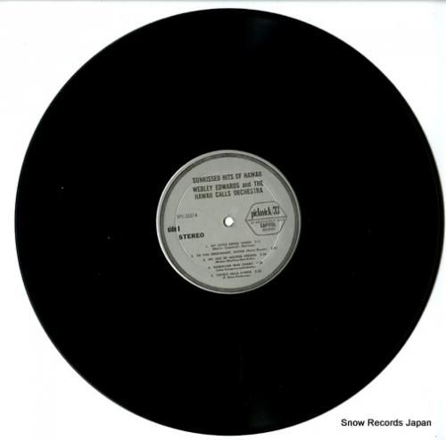 ウェブリー・エドワーズとハワイ