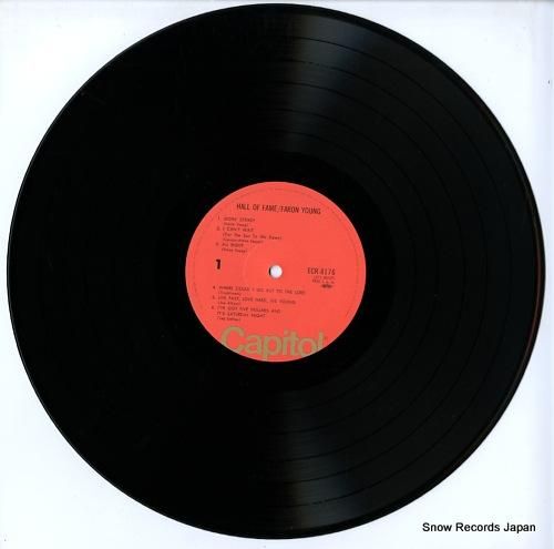 ファロン・ヤング - ファロン