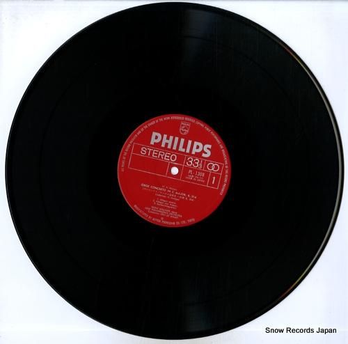 ハインツ・ホリガー - モーツ