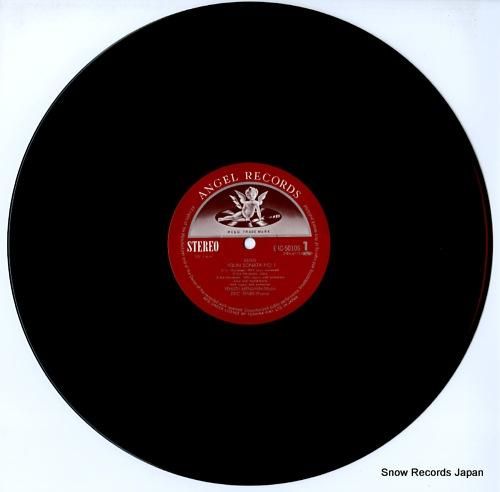 ユーディ・メニューイン - デ