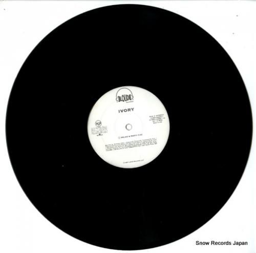 アイボリー - relax &