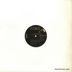 åӥ󥽥 hold tight / turn the beat around PD-11029