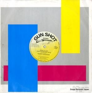 YASMIN ALEXANDER keep on moving CSNC003