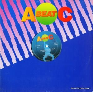 ͥ꡼ - kiss me kiss me babe - ABEAT1122