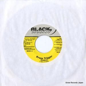 ֥ - press trigger - BUZ027