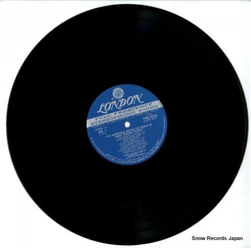 V/A - 見果てぬ夢 - F