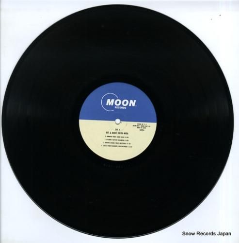 和田アキラ - out & a