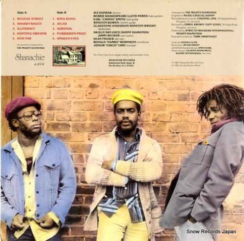 マイティ・ダイアモンズ - r