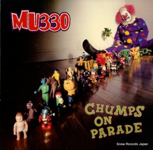 MU330 chumps on parade AM-008