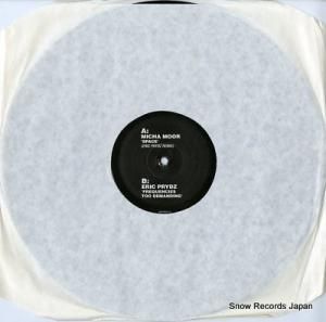MICHA MOOR / ERIC PRYDZ space MOOR001