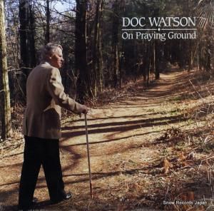 ɥȥ on praying ground SH-3779