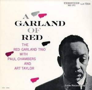 åɡ a garland of red OJC-126