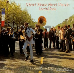 THE IMPERIAL BRASS FUNERAL JAZZ BAND a new orleans street parade live in paris SCR1034