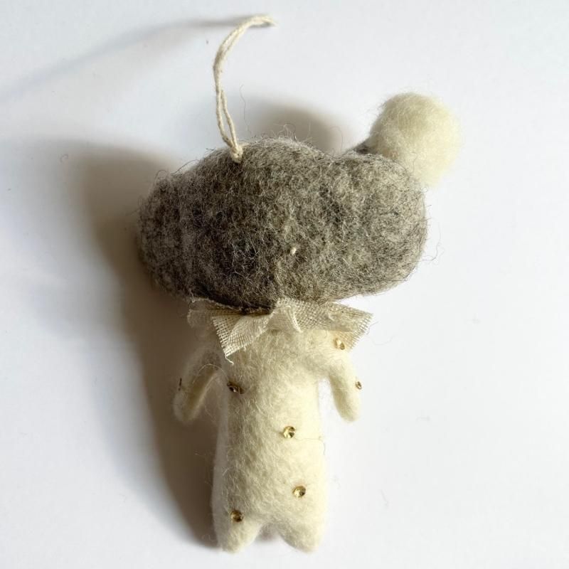 AFRO ART】羊毛フェルトオーナメント/ゾウ（ELEPHANT WITH BALL