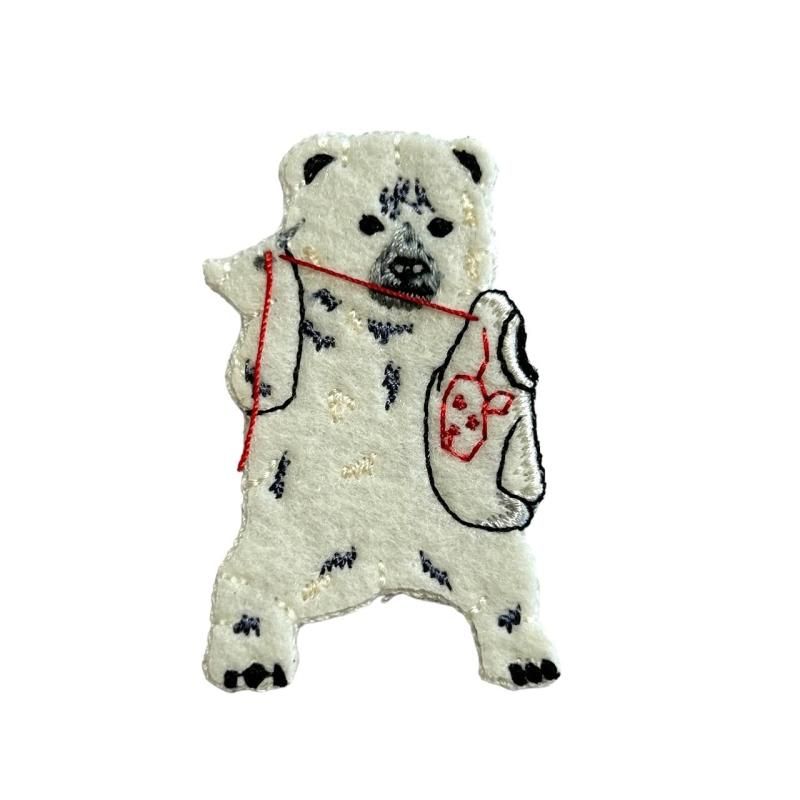 pokefasu】クマTブローチ - hina®～盛岡の雑貨店「ヒナ」のオンライン