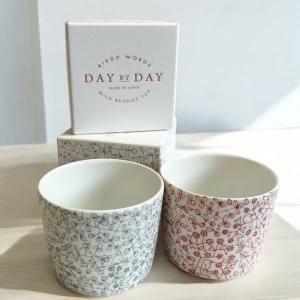 BIRDS' WORDSDAY BY DAYCUP/WILD BERRIES