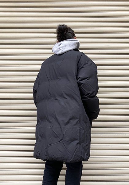 WHITE MOUNTAINEERING×TAION REVERSIBLE DOWN COAT リバーシブルダウン
