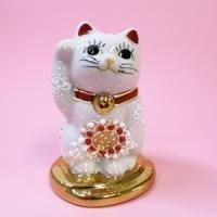 アポロシン招き猫 中 白（右）高さ約70×横48×奥行45（mm