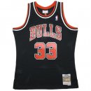 Mitchell & Ness Swingman Jersey “Chicago Bulls 1997-98 Scottie Pippen” / Black
