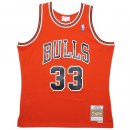Mitchell & Ness Swingman Jersey Chicago Bulls 1997-98 Scottie Pippen / Red