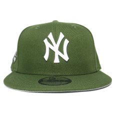New Era 9Fifty Snapback Cap New York Yankees 100th Anniversary / Leaf Green