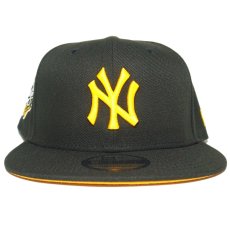 New Era 9Fifty Snapback Cap New York Yankees 1998 World Series / Black x Yellow (Yellow UV)