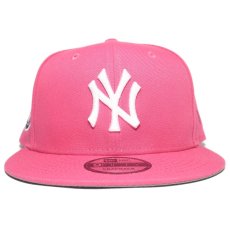 New Era 9Fifty Snapback Cap New York Yankees 27 World Series Titles / Hot Pink