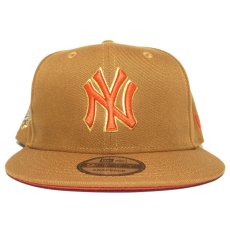 New Era 9Fifty Snapback Cap “New York Yankees 1999 World Series” / Camel Brown (Red UV)