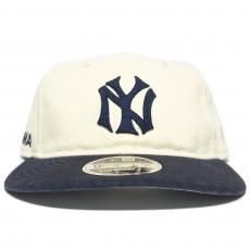 MoMA x New Era Retro Crown 9Fifty Strapback Cap New York Yankees MoMA Edition / Off White x Navy