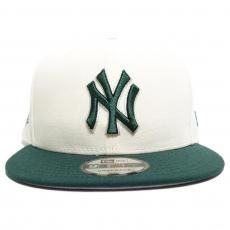New Era 9Fifty Snapback Cap New York Yankees 1999 World Series / Off White x Green