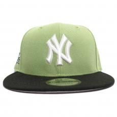 New Era 9Fifty Snapback Cap New York Yankees Yankee Stadium 75th Anniversary / Green x Black