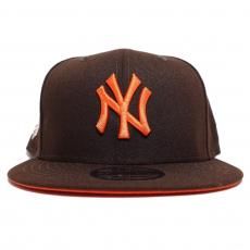 New Era 9Fifty Snapback Cap New York Yankees 1999 World Series / Brown (Orange UV)