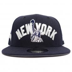 New Era 9Fifty Snapback Cap New York Yankees New York Arch Logo / Navy