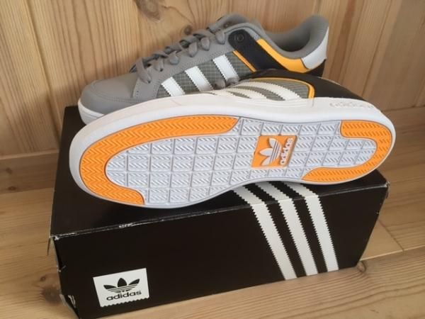Adidas varial top low bleu