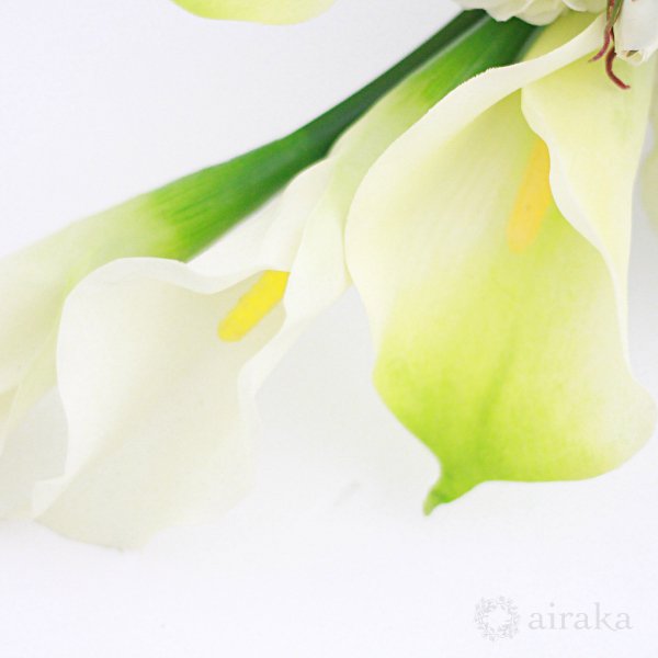 カラーのアームブーケ - airaka｜花飾りのアトリエ