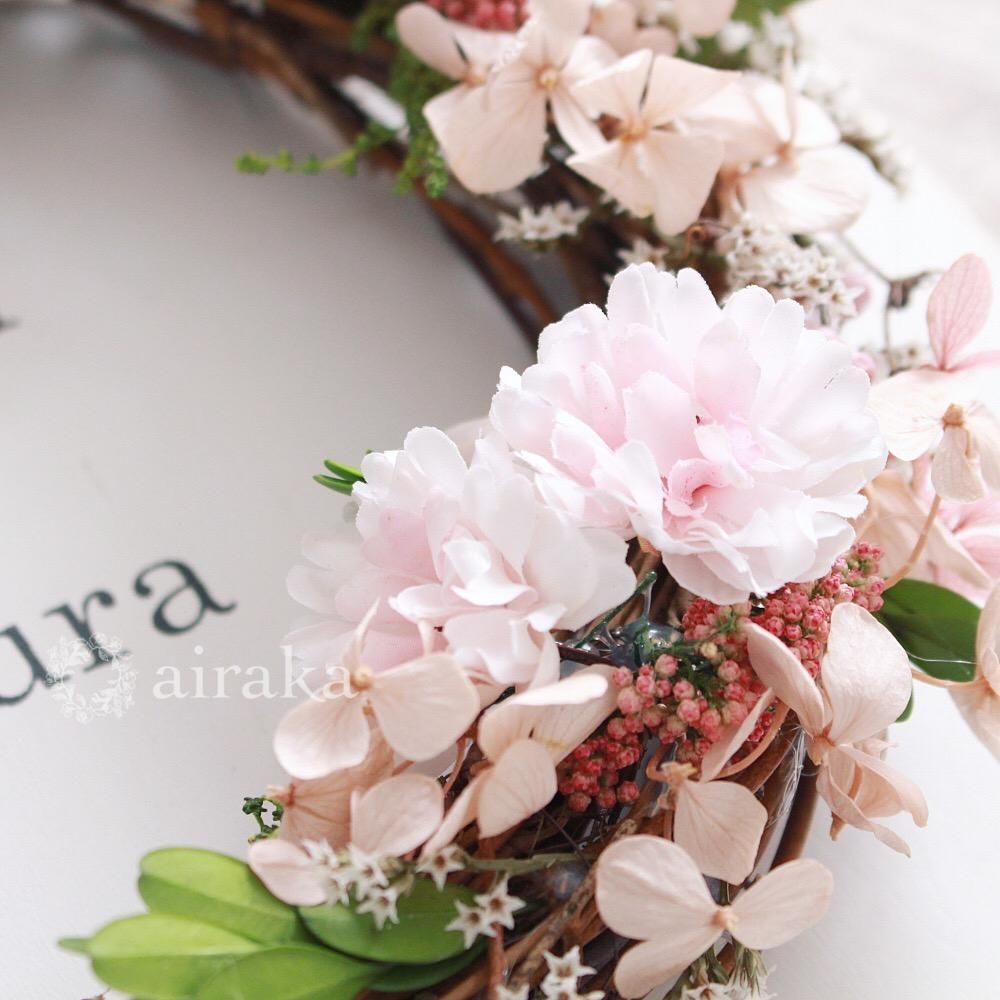 ウェルカムボード/リース付き木製ボード/桜×ホワイト - airaka ウェルカムボード/リース付き木製ボード/桜×ホワイト - airaka